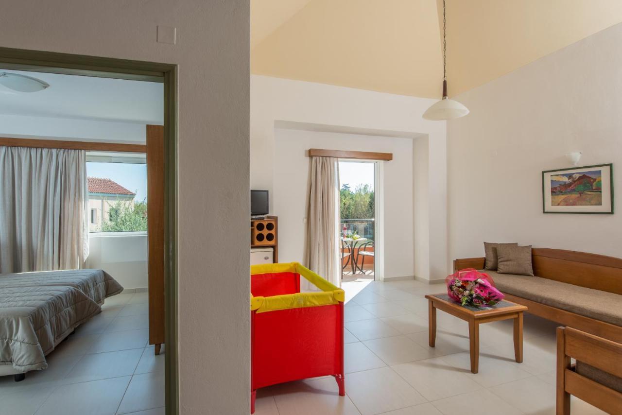 Stefan Village Hotel Agia Marina 外观 照片