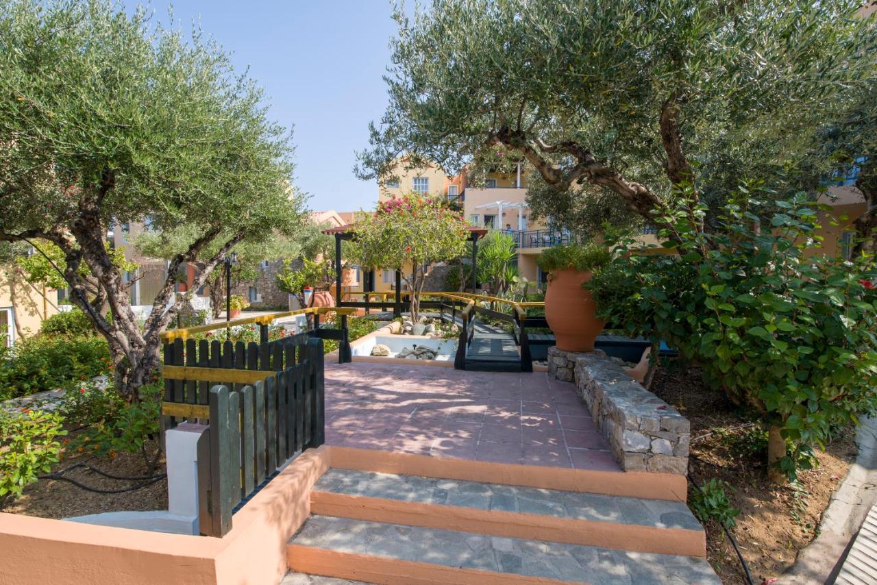 Stefan Village Hotel Agia Marina 外观 照片
