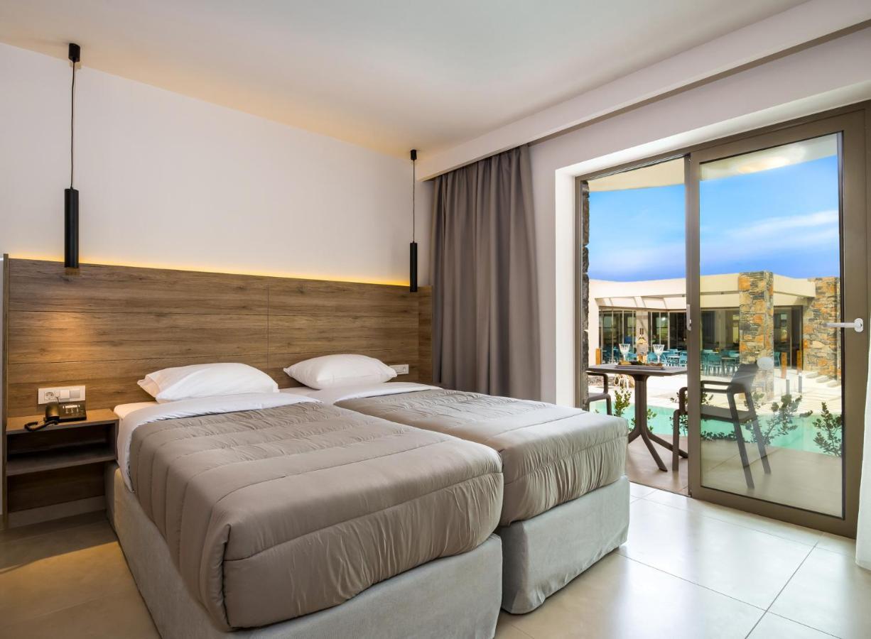 Stefan Village Hotel Agia Marina 外观 照片